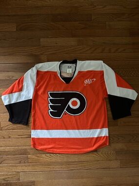 🏒 Philadelphia Flyers Hockey Jersey size XL youth NHL VGUC Orange black white